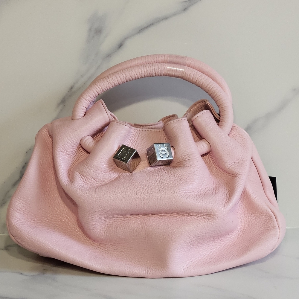 🛍 Gorgeous Iconic Pink Women's Leather Hobo Handbag 🛍 - Picture 3 of 5